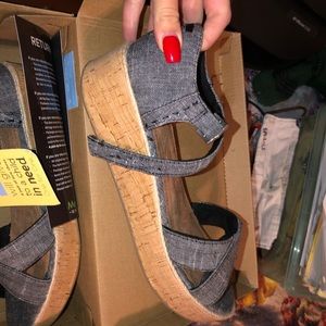 Brand new TOMS wedges